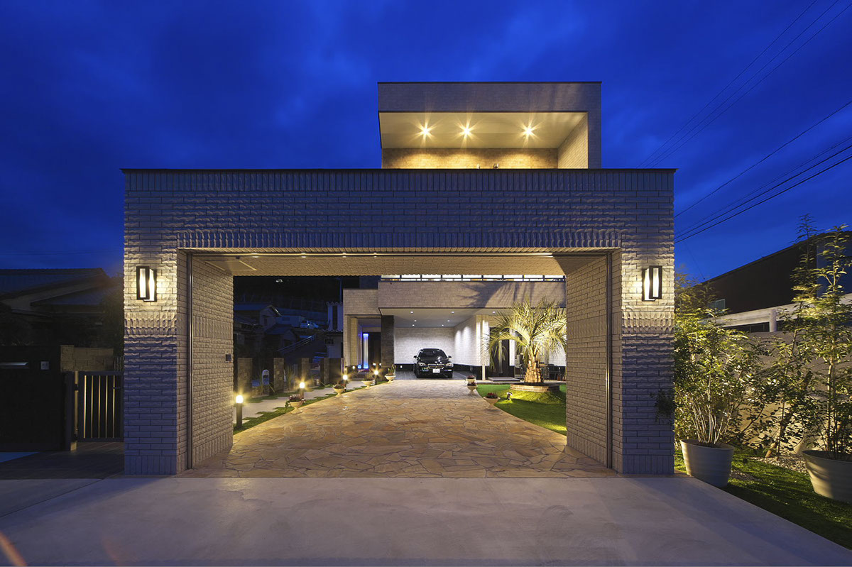 KIRIYA HOUSE