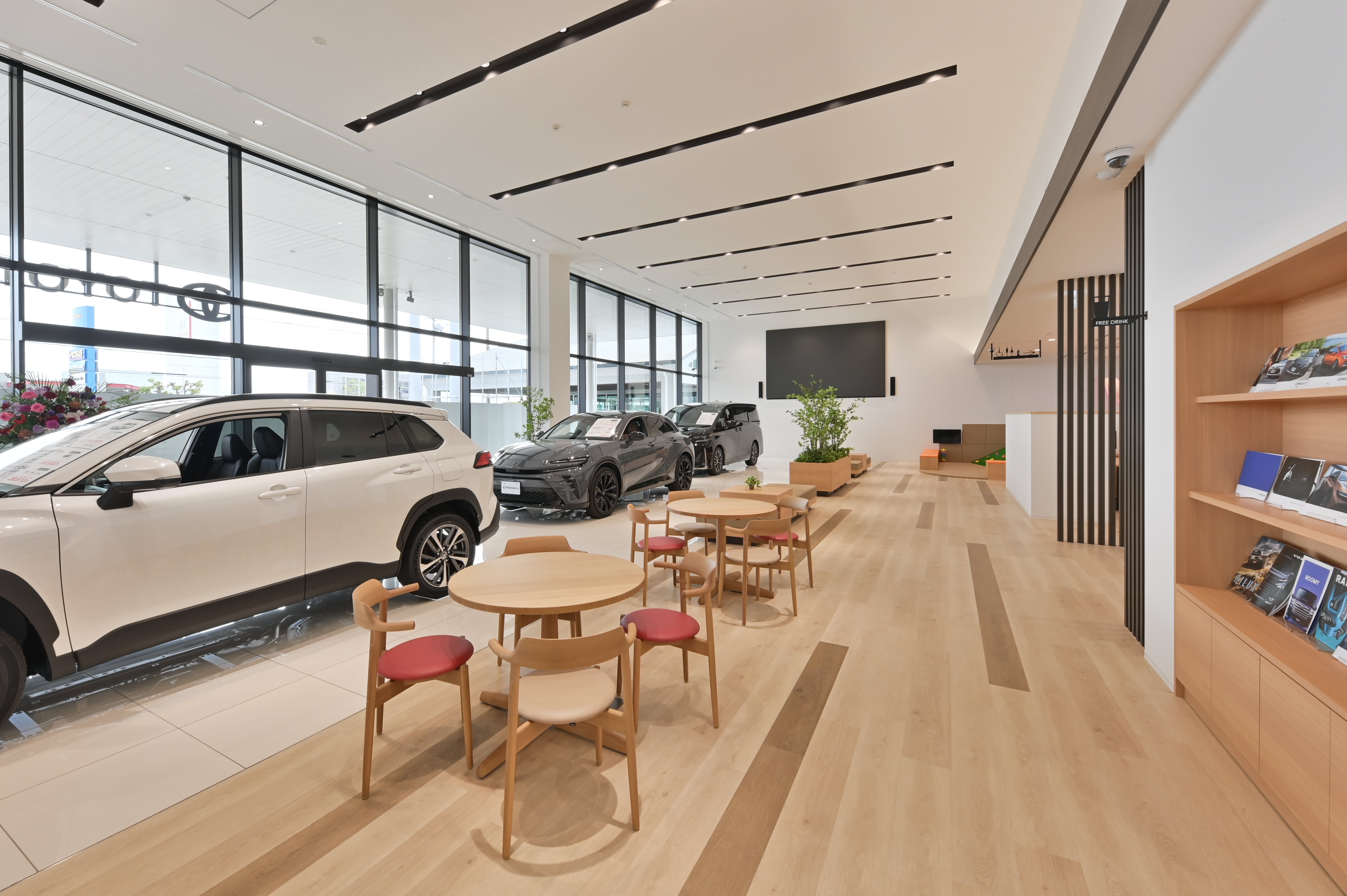 三重トヨタ自動車（株）鈴鹿店 施工事例3